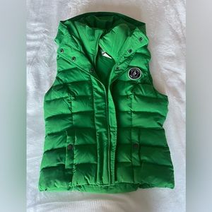 Abercrombie & Fitch puffer vest. Green, size M